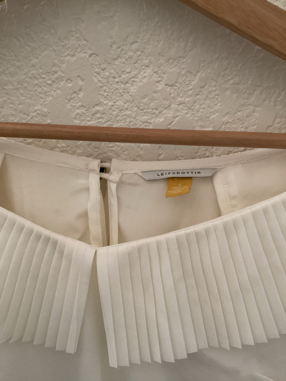 Anthropologie Leifsdottir White Off-Shoulder Pleated Ruffle Blouse - Picture 2 of 3